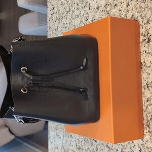 Louis Vuitton Epi Neonoe Black